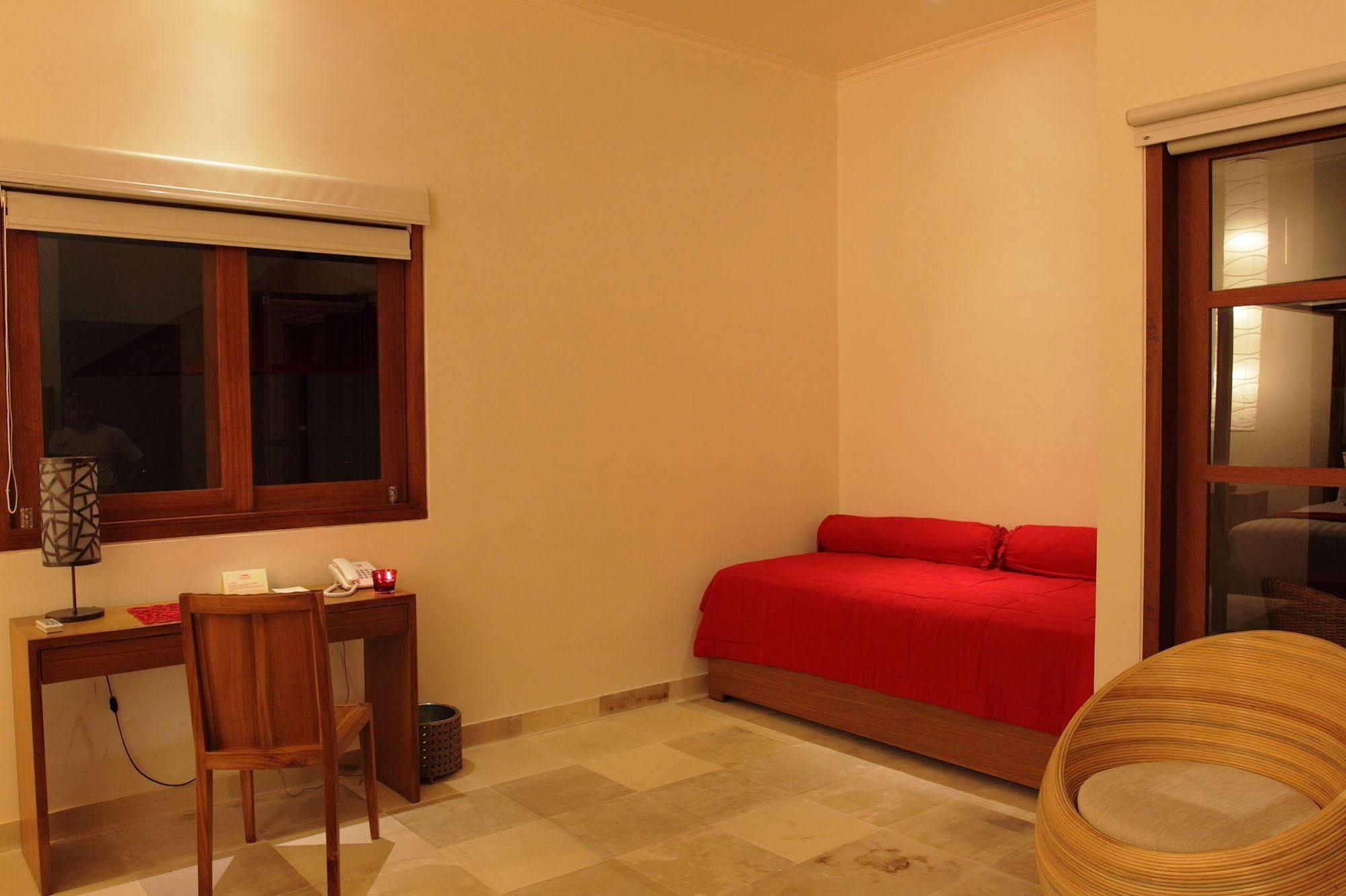 Resor Rouge Bali - Llounge Bar, Villas&spa 4*